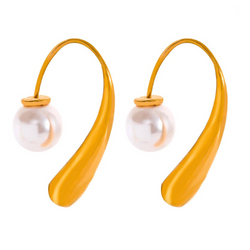 Minimalist Pearls Earrings