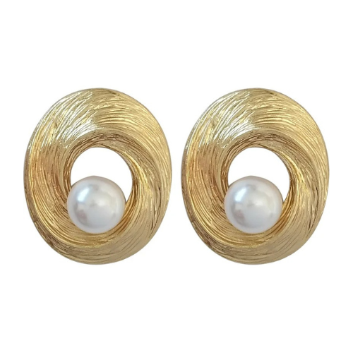 Circle Pearl Earrings