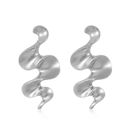 Thick-Section Irregular Earrings