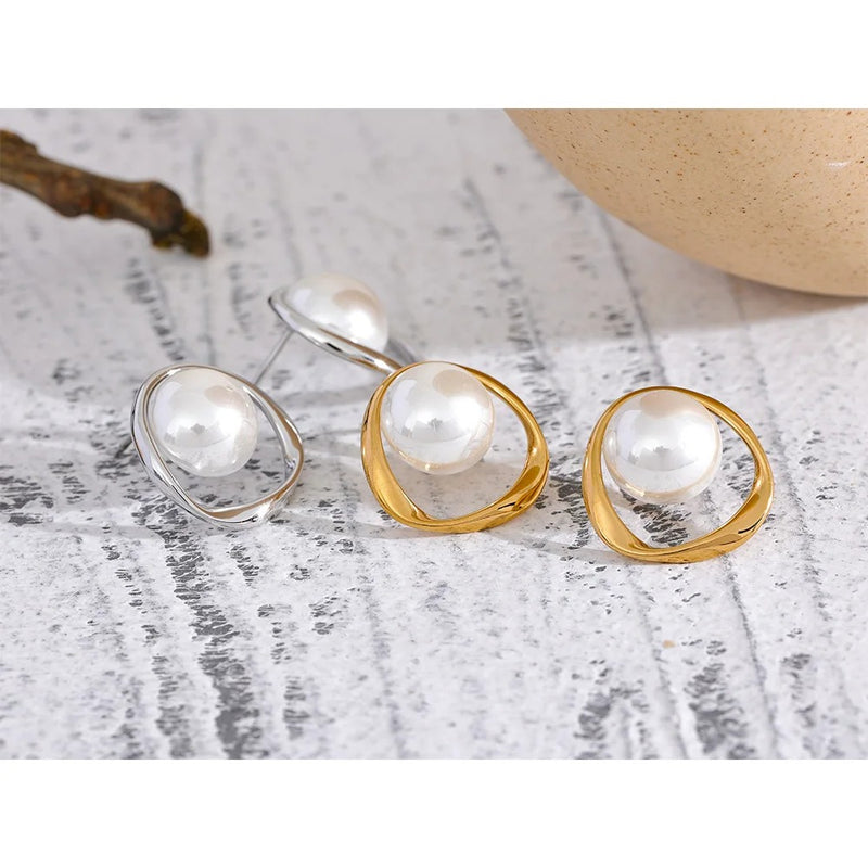 Pearls Round Hollow Earrings