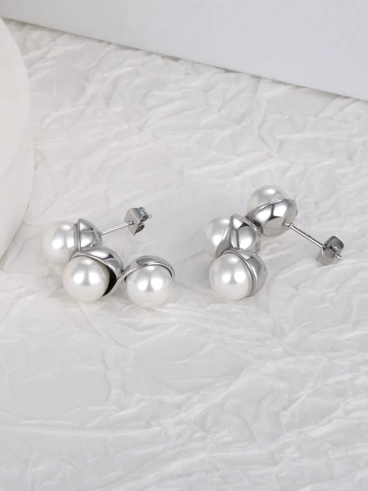 Pearls Geometric Earrings