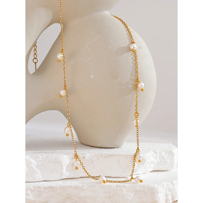 Shell Pearls Necklace