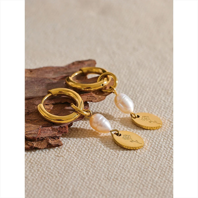 Pearl Chic Earrings