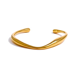 Minimalist Texture Statement Stainless Steel Bangle Bracelet in Gold Color for the Wrist