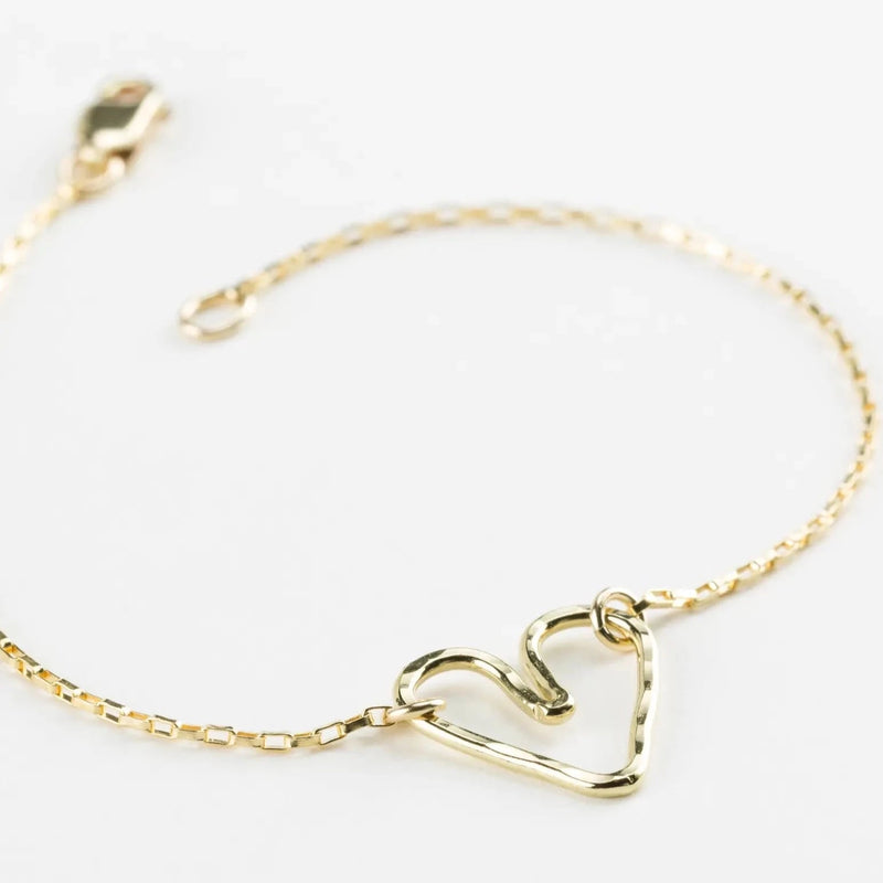 Delicate Heart Charm Bracelet