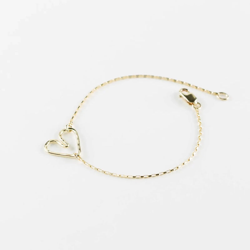 Delicate Heart Charm Bracelet