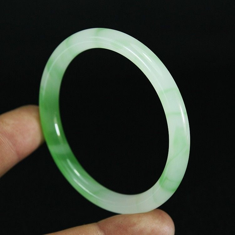 Natural Green Jade Bangle